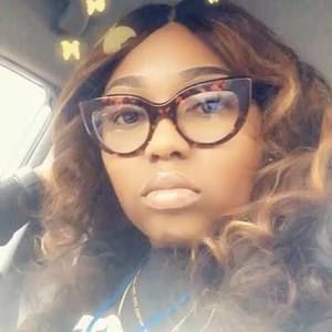 Meet your Posher, Noele